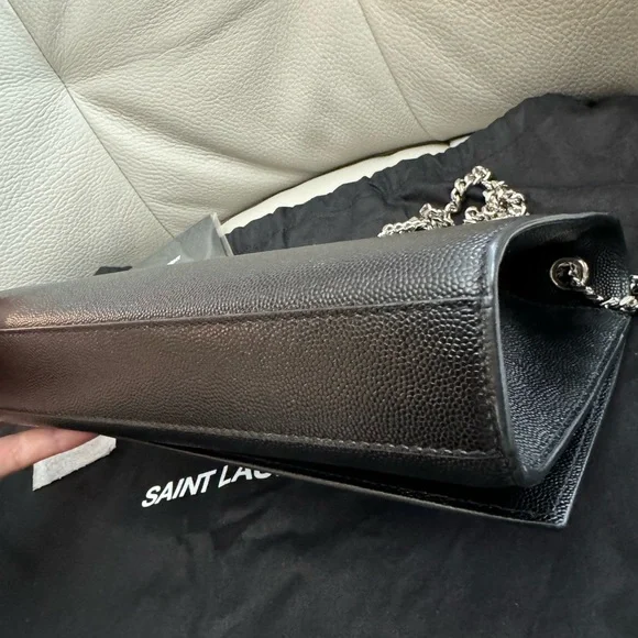 Saint Laurent Kate Shoulder Bag - Picture 5 of 8